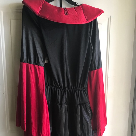 Gothic Vampiress Women Halloween Vamp Costume New - Picture 5 of 8